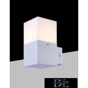   UNIVERSO Venkovní nástěnná lampa 1xE27 max.13w IP44 bílá 110x78x160mm 5 let